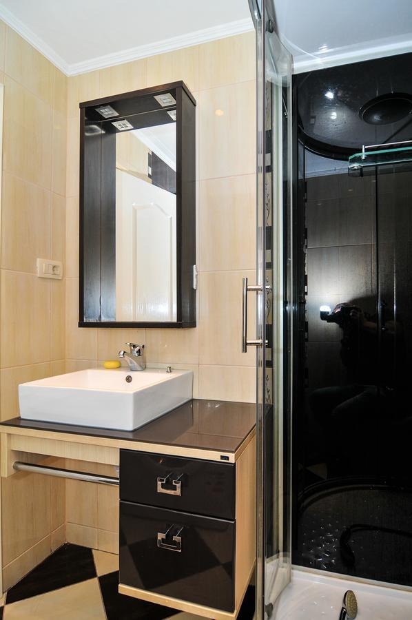 Apartment Villa Marija Тиват Екстериор снимка